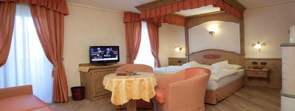 Hotel Ristorante Cassana Livigno Dış mekan fotoğraf